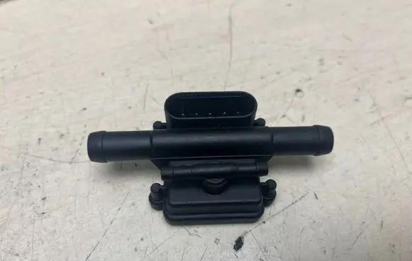 Volvo XC40 LP gas reducer temperature sensor 67R010961