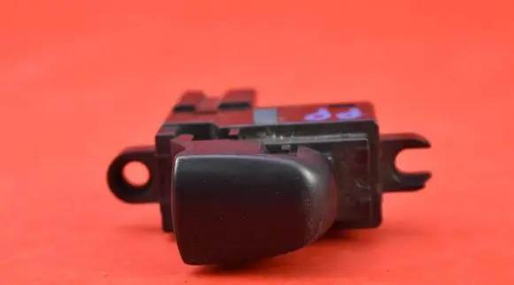 Nissan Juke I F15 Electric window control switch 254111KL0A