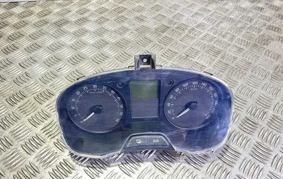 Skoda Fabia Mk2 (5J) Speedometer (instrument cluster) 5J0920801J 1692135