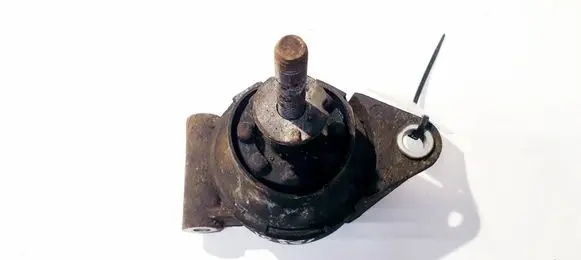 Opel Zafira B Engine mount bracket 