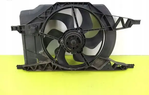 Renault Espace IV Electric radiator cooling fan 8200387730