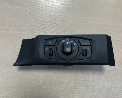 BMW 5 E60 E61 Light switch 6953739