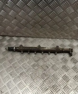 Volvo S60 Fuel main line pipe 8631588