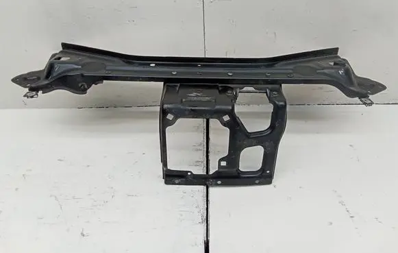 Mercedes-Benz CLS C219 Top upper radiator support slam panel