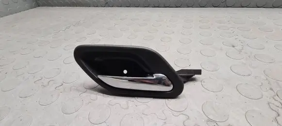 BMW 5 E39 Front door interior handle 8226050