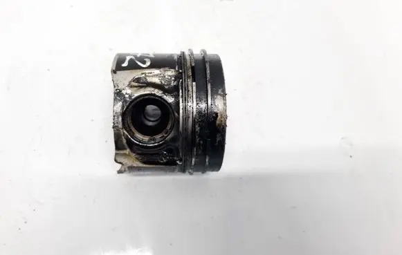 Mazda 3 II Piston 