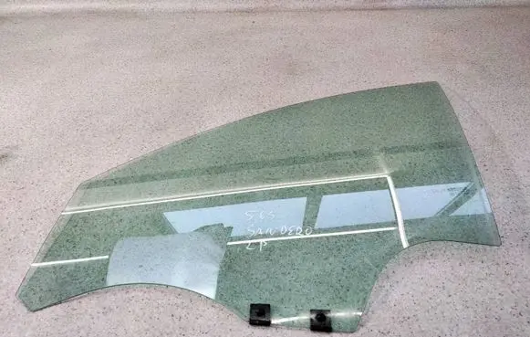 Dacia Sandero II Front door window/glass (coupe) 