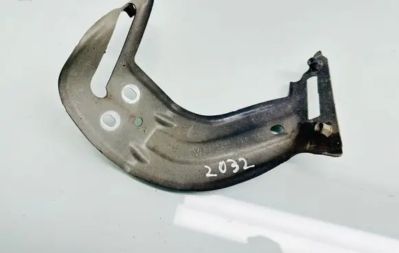 Volkswagen Touran III Fender mounting bracket 5TA821136
