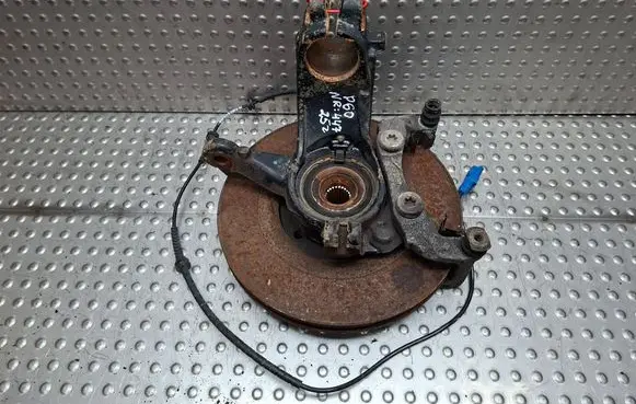 Peugeot 2008 I Front wheel hub spindle knuckle S25071477
