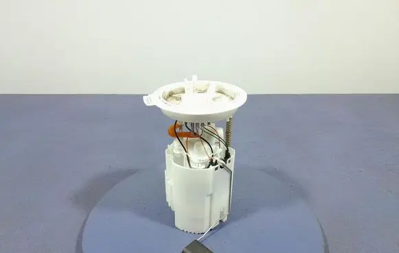 Skoda Fabia Mk3 (NJ) In-tank fuel pump 6C0919051J