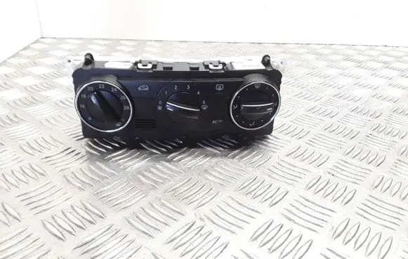 Mercedes-Benz B W245 Climate control unit A1698300585 69780002