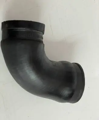 BMW 7 F01 F02 F03 F04 Intercooler hose/pipe 2248622