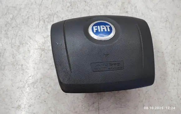 Steering wheel airbag