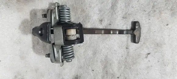 Citroen C4 I Picasso Front door check strap stopper 