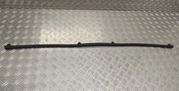 Toyota Yaris Engine hood trim 