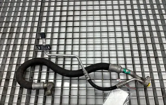 BMW 3 E90 E91 Air conditioning (A/C) pipe/hose 6951637
