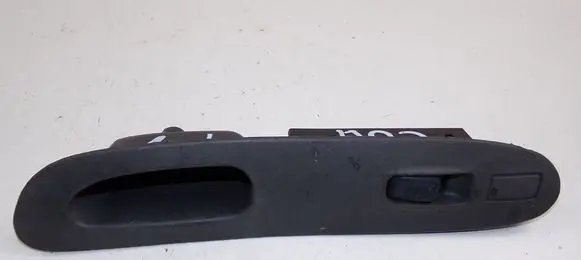 Mitsubishi Colt Electric window control switch MR194830