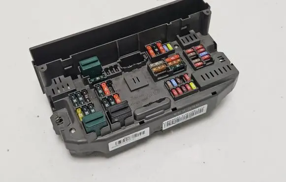 BMW X5M E70 Fuse module 9145115 518953039A 0649078914511501