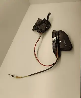 BMW 6 F06 Gran coupe Front door lock 4152310700 7276320