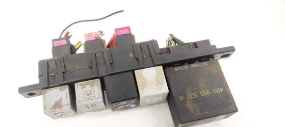 Skoda Octavia Mk1 (1U) Fuse box set 8L0941822 896081000