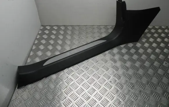 Tesla Model 3 (A) pillar trim 103039300D I11219