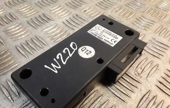 Mercedes-Benz C W203 Phone control unit/module 2038203226 A2038203226