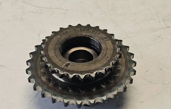 BMW 5 F10 F11 Timing chain sprocket 7800025