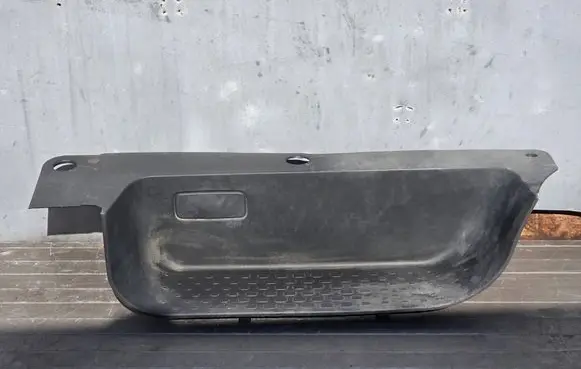 Renault Trafic III (X82) Front sill trim cover 769518239R