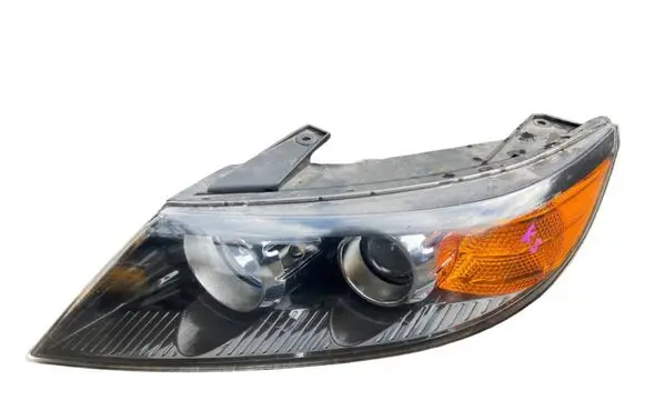 KIA Sorento Headlight/headlamp 921012P040