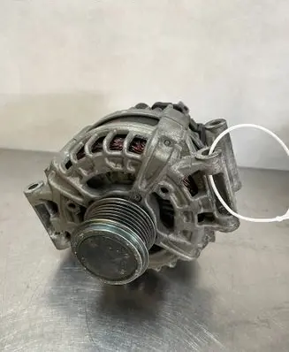 Volkswagen Golf VIII Generator/alternator 06K903026L