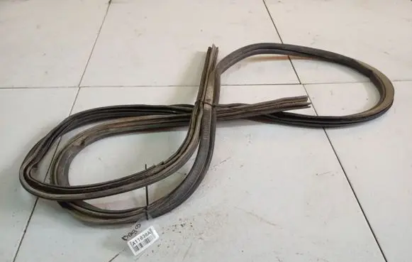 Fiat Freemont Trunk rubber seal (body) 