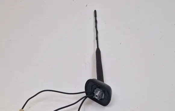 Mitsubishi Outlander Radio antenna 8281515