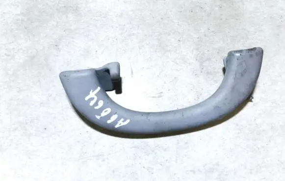 Mercedes-Benz E W211 Rear interior roof grab handle