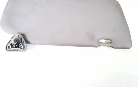Nissan Primera Sun visor