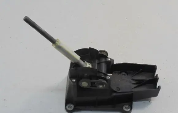 Suzuki Swift I Gear shifter/selector 28100-63JA0