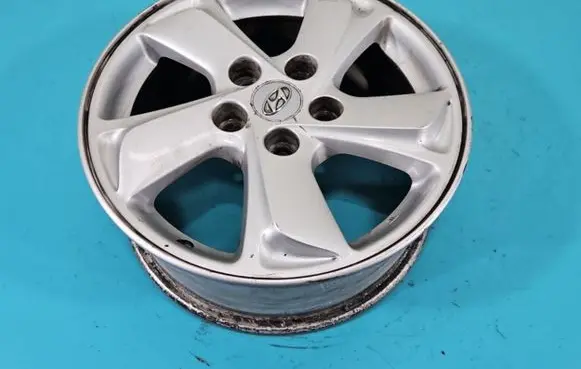 R16 alloy rim