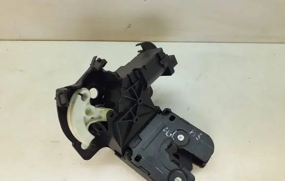 Audi A3 S3 A3 Sportback 8P Tailgate/trunk/boot lock/catch/latch 8P4827505B