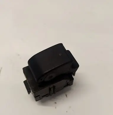 Toyota Corolla E120 E130 Electric window control switch 8481002041