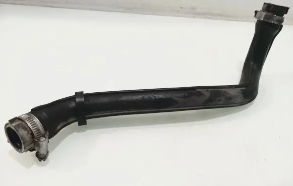 Mercedes-Benz C W203 Breather hose/pipe A2711410683