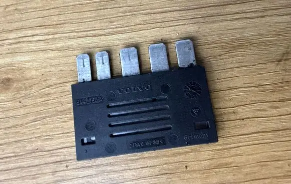 Volvo V70 Fuse 9442190A