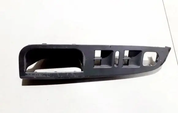 Volkswagen Jetta V Front door window switch trim 1k4868049b