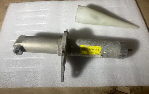 Audi A8 S8 D2 4D Front bumper shock/impact absorber 4D0807271E 02300152