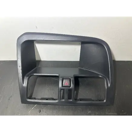 Volvo XC60 Dash center air vent grill 1284824
