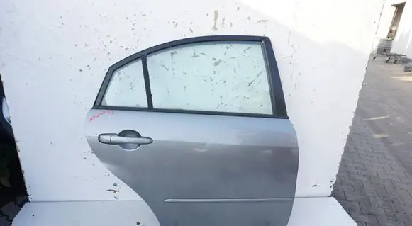 Mazda 6 Rear door