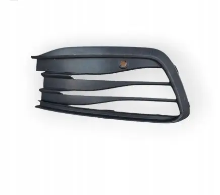 Volkswagen Golf VIII Front bumper lower grill 5H0853665J