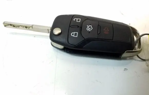 Ford Fusion II Ignition key/card DS7T15K601A