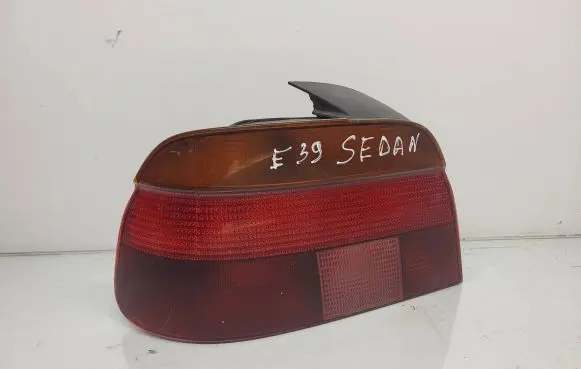 BMW 5 E39 Rear/tail lights 8358031 2PP00724001