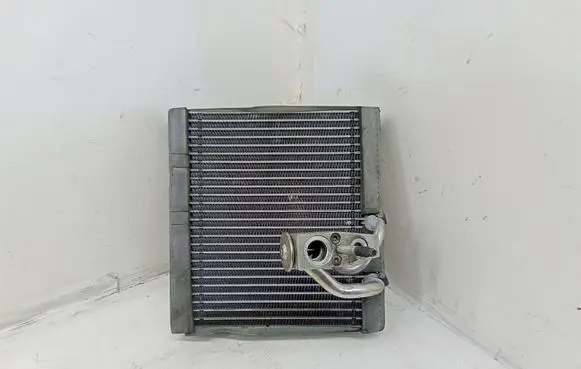 Air conditioning (A/C) radiator (interior)