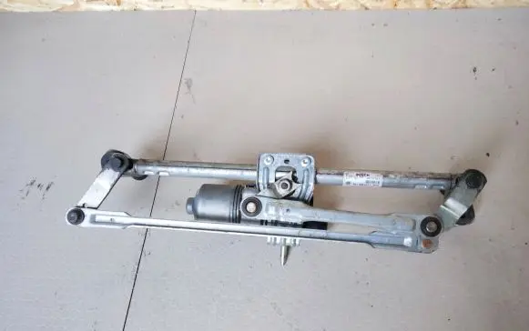 Volkswagen Polo V 6R Front wiper linkage and motor 6R1955119A 6R1955023C