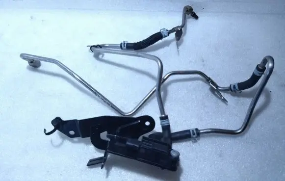Audi A8 S8 D4 4H Vacuum line/pipe/hose 04L131552DQ 04L131582F W748
